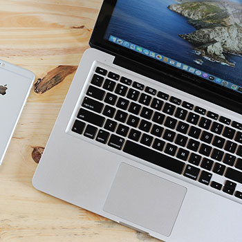 奥格斯堡击败门兴格拉德巴赫，喜迎连胜